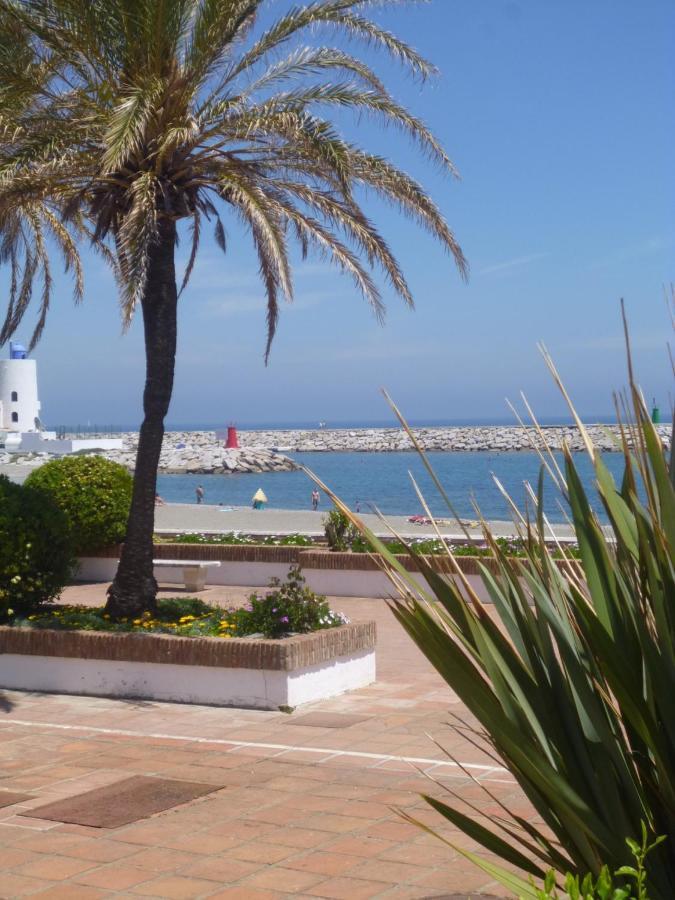 Beautiful Duquesa Harbour 2001 Appartement *