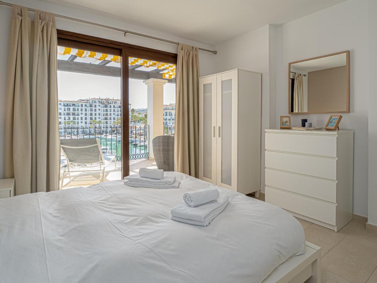 Beautiful Duquesa Harbour 2001 Appartement Manilva